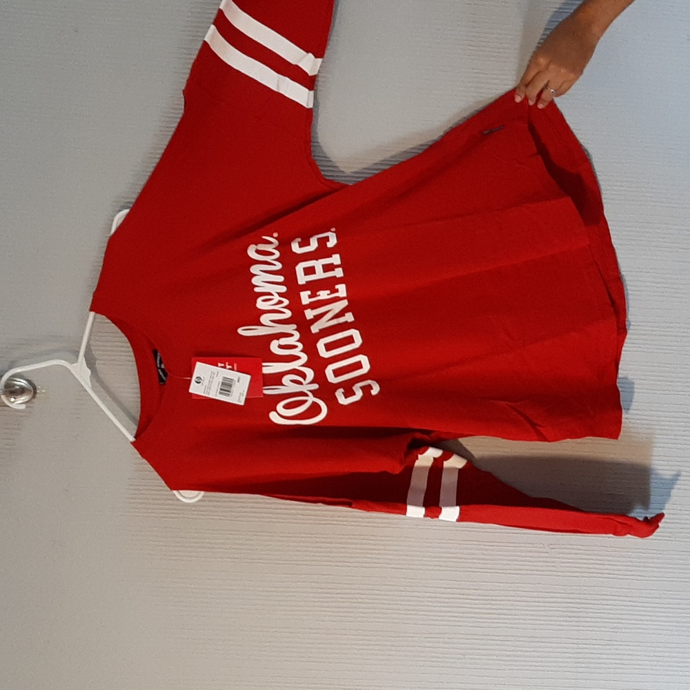 Medium off shoulder oklahoma shirt